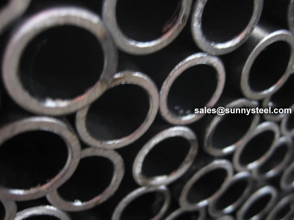 ASTM A213 T122 Seamless Alloy Pipes