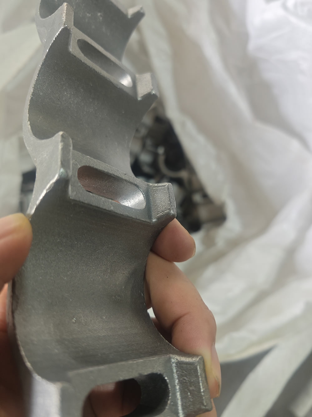 Length measurement of cast pipe clamp straight tube