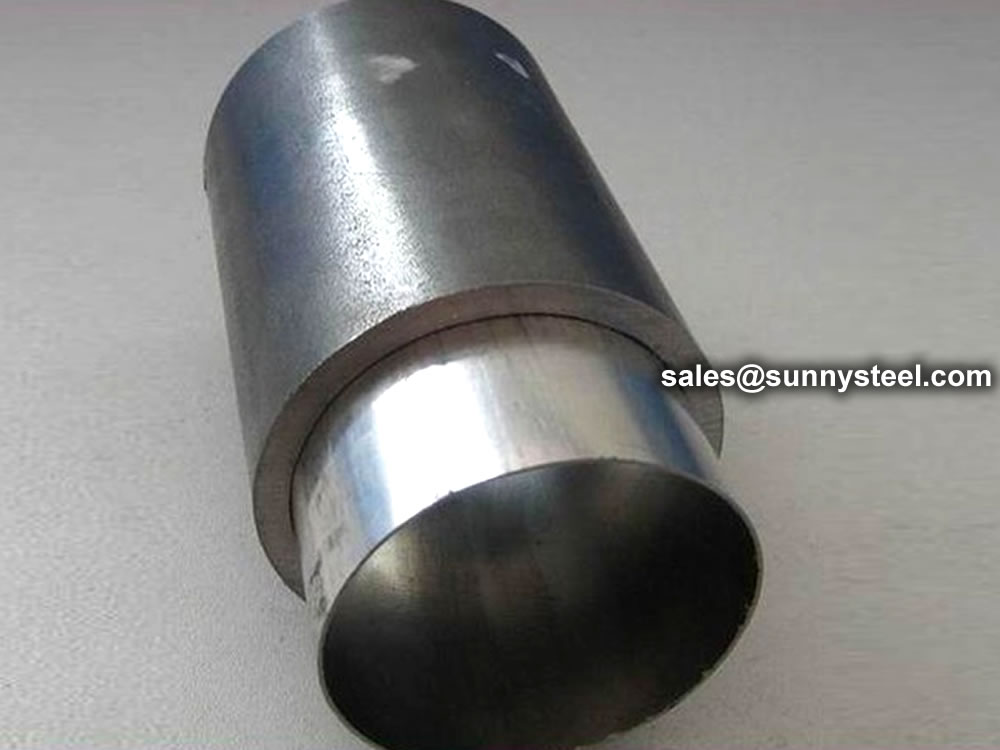 Stainless carbon steel composite pipe