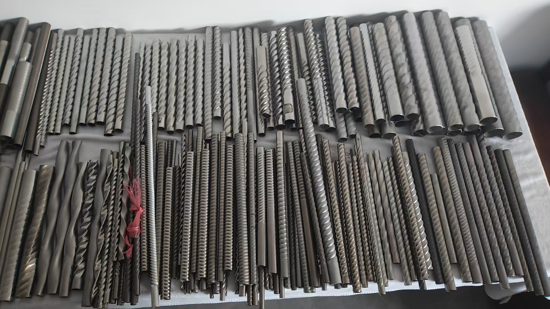 Stainless steel corrugated tubes