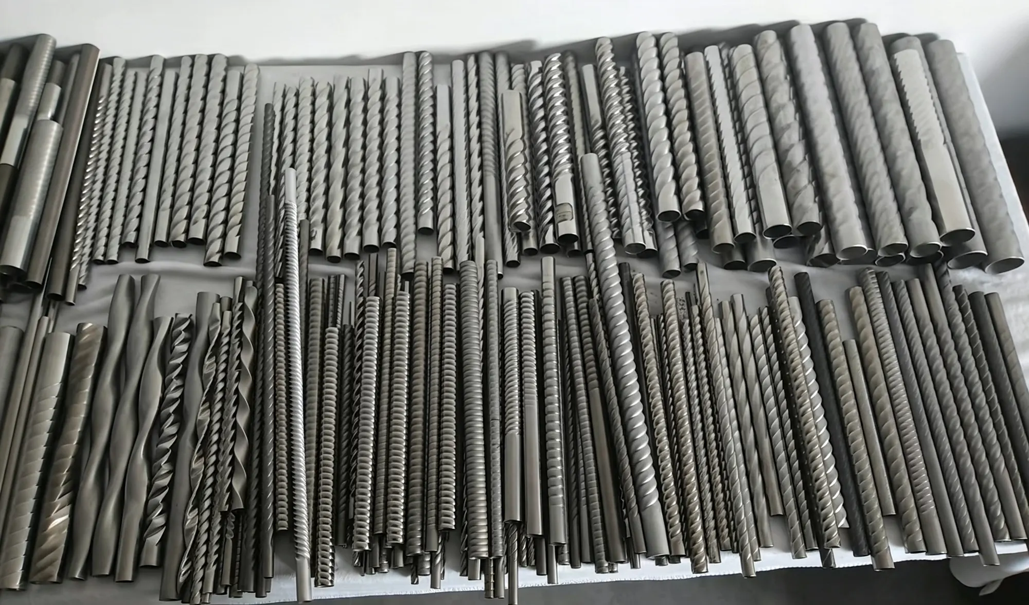 Stainless steel corrugated tubes