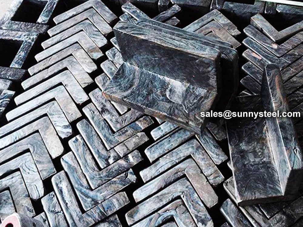 Wear-resistant cast basalt slabs
